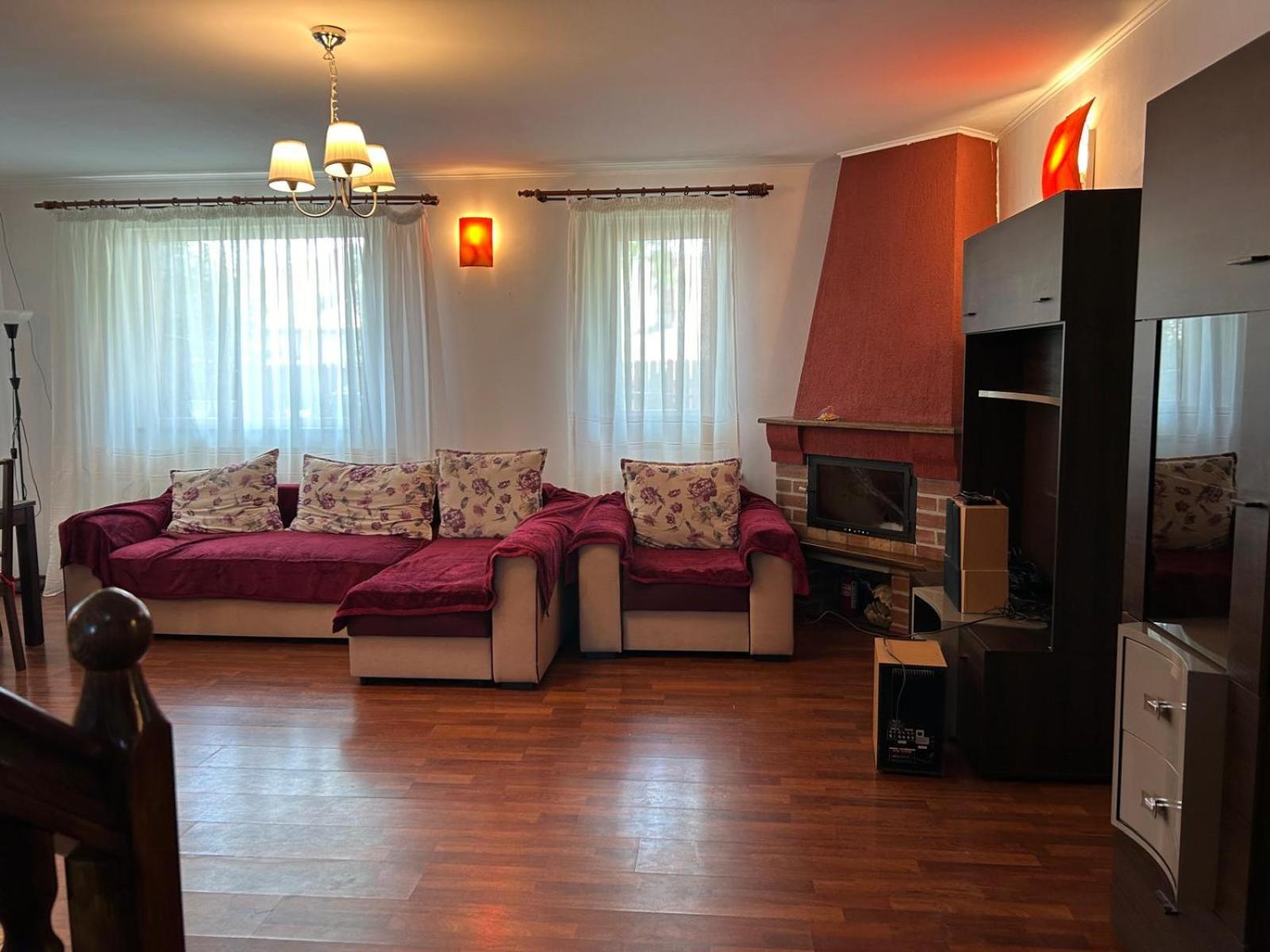 Vila De Inchiriat Aproape De Therme บาโลเตชติ ภายนอก รูปภาพ