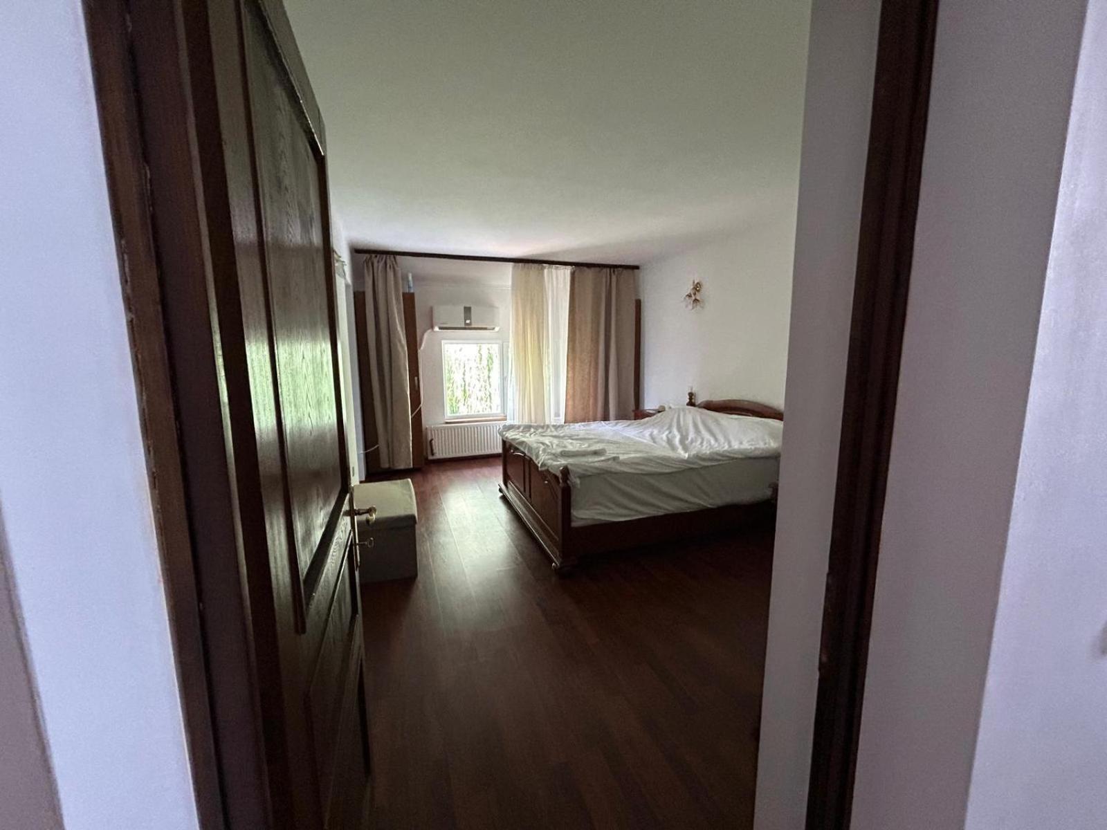 Vila De Inchiriat Aproape De Therme บาโลเตชติ ภายนอก รูปภาพ